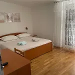 Apartment Marija Grebastica