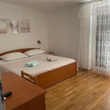 Apartment Marija Grebaštica