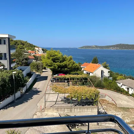 Marija Apartman Grebastica